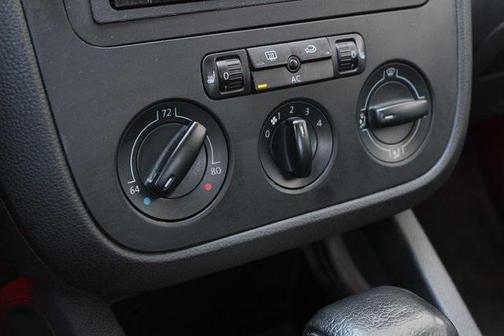 2009 Volkswagen Rabbit Base