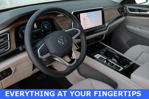 2025 Volkswagen Atlas 2.0T SE w/Technology 4MOTION