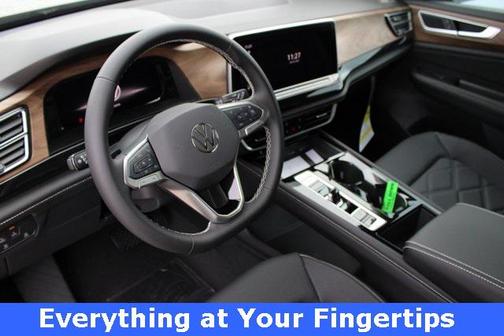 2026 Volkswagen Atlas 2.0T SE w/Technology 4MOTION
