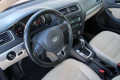 2013 Volkswagen Jetta SE