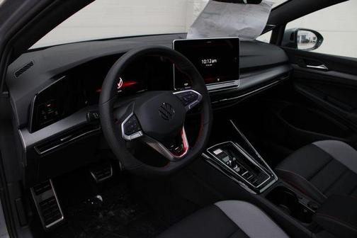 Moonstone 2026 Volkswagen Golf GTI 2.0T SE DSG