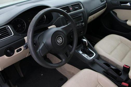 2014 Volkswagen Jetta Auto SE