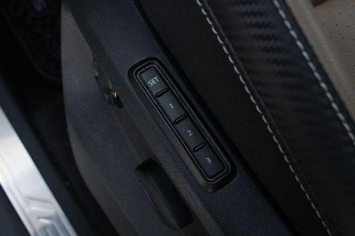 2023 Volkswagen Atlas Cross Sport 3.6L V6 SEL R-Line