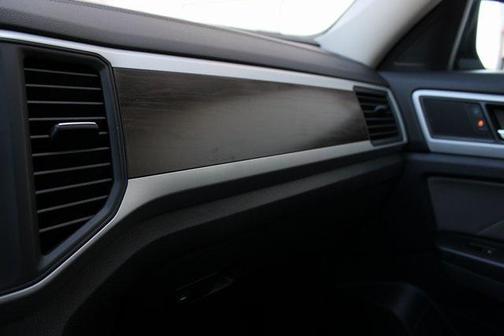 2021 Volkswagen Atlas 2.0T SE w/Technology 4MOTION
