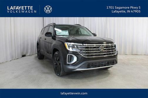Deep Black Pearl 2026 Volkswagen Atlas 2.0T SE w/Technology 4MOTION