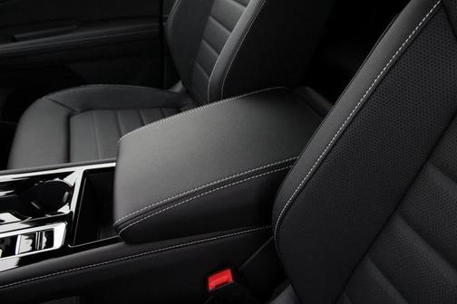 2025 Volkswagen Atlas Cross Sport 2.0T SEL