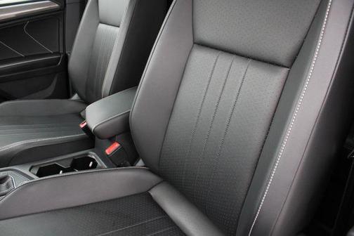 2023 Volkswagen Tiguan 2.0T SE R-Line Black 4MOTION