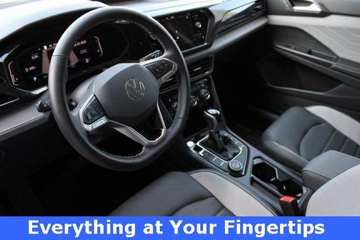2024 Volkswagen Taos 1.5T SEL