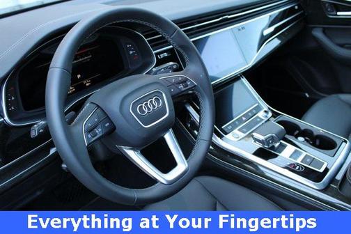 2025 Audi Q7 45 Premium Plus