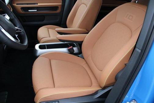 2025 Volkswagen ID. Buzz Pro S Plus with 4MOTION