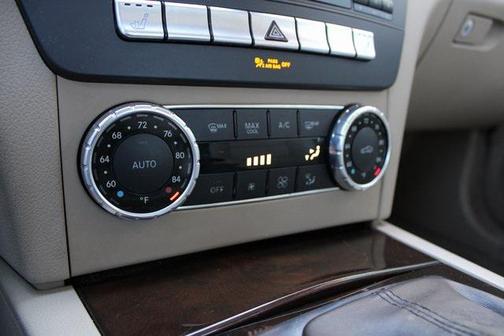 2012 Mercedes-Benz C-Class C 300 4MATIC Luxury