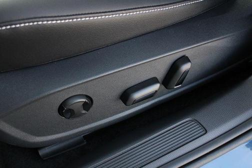 Monterey Blue Pearl 2026 Volkswagen Jetta 1.4T SE