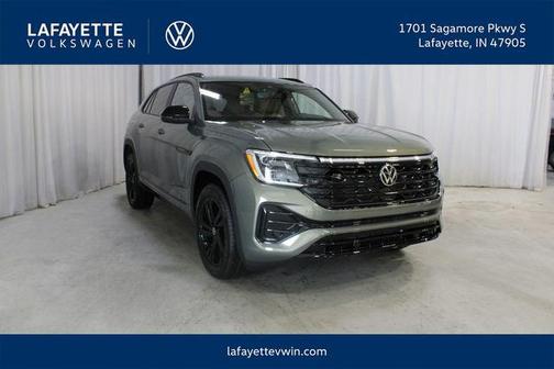 avocado green pearl 2026 Volkswagen Atlas Cross Sport 2.0T SEL
