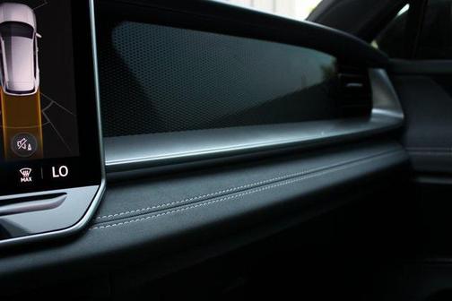 2025 Volkswagen Tiguan 2.0T SE R-Line Black 4MOTION