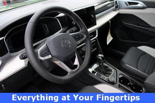 2025 Volkswagen Taos 1.5T SEL
