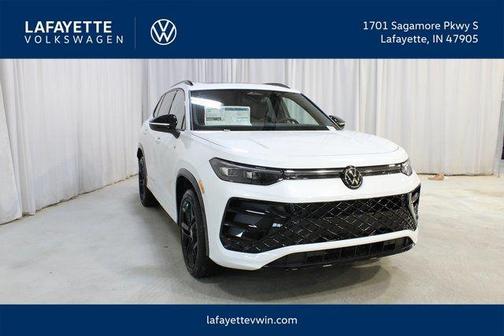 White Pearl 2026 Volkswagen Tiguan 2.0T SE R-Line Black 4MOTION