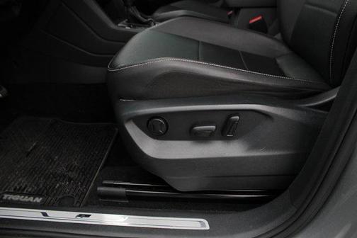 2021 Volkswagen Tiguan 2.0T SE R-Line Black 4MOTION