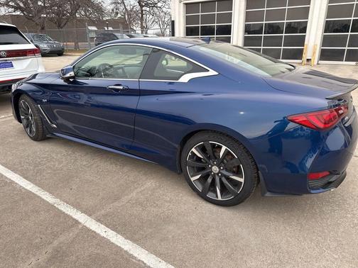 2019 INFINITI Q60 3.0T LUXE