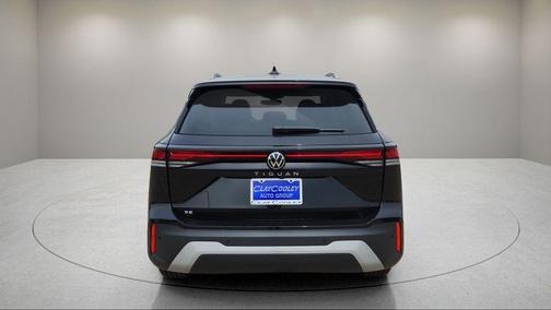 2025 Volkswagen Tiguan 2.0T SE