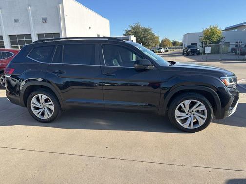 2023 Volkswagen Atlas 2.0T SE w/Technology