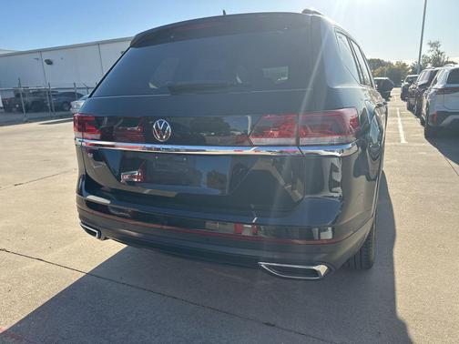 2023 Volkswagen Atlas 2.0T SE w/Technology