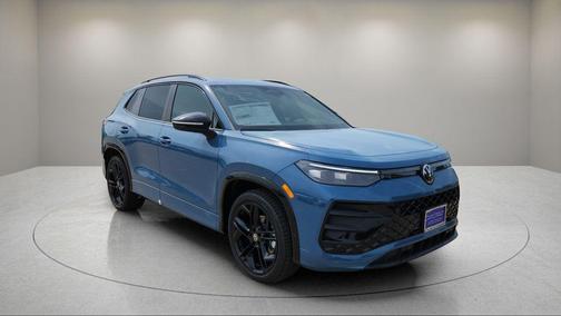 2025 Volkswagen Tiguan 2.0T SE R-Line Black