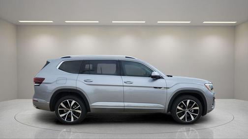 2026 Volkswagen Atlas 2.0T SEL Premium R-Line 4MOTION