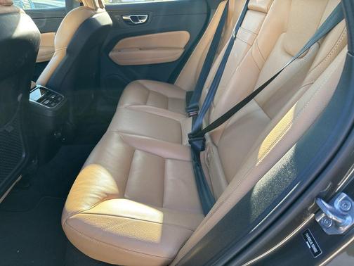 2020 Volvo XC60 T5 Inscription