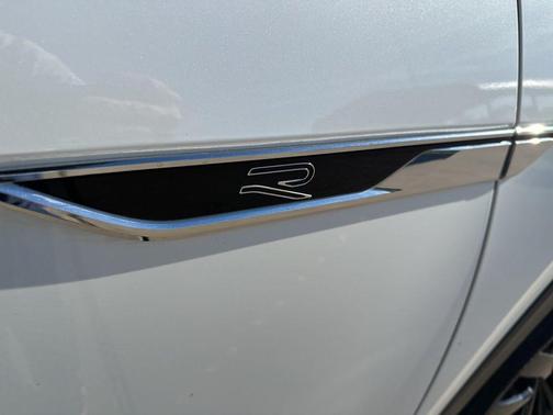 2023 Volkswagen Atlas 3.6L SEL Premium