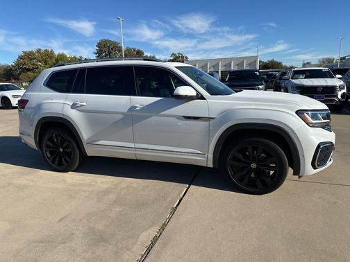 2023 Volkswagen Atlas 3.6L SEL Premium