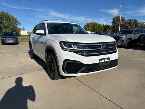 2023 Volkswagen Atlas 3.6L SEL Premium