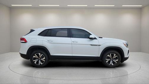 2026 Volkswagen Atlas Cross Sport 2.0T SE