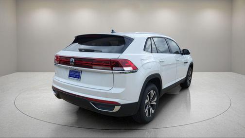2026 Volkswagen Atlas Cross Sport 2.0T SE