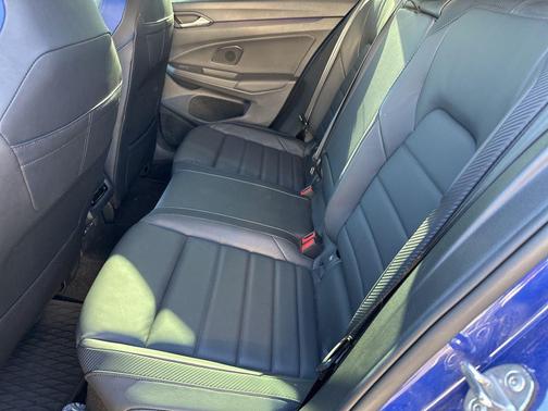 2023 Volkswagen Golf R 2.0T DSG