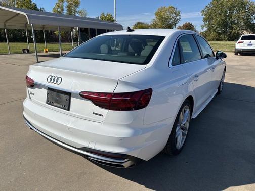 2024 Audi A4 45 S line Premium Plus