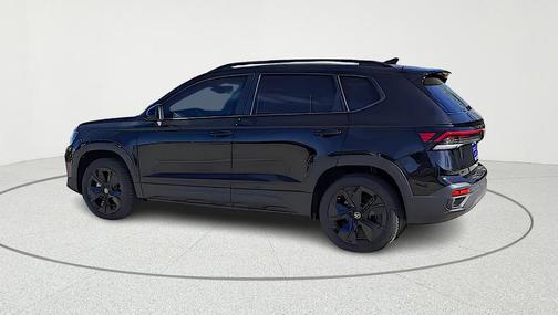 2026 Volkswagen Taos SE Black