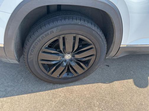 2019 Volkswagen Atlas 3.6L SEL Premium
