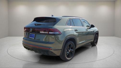 2026 Volkswagen Atlas Cross Sport 2.0T SEL