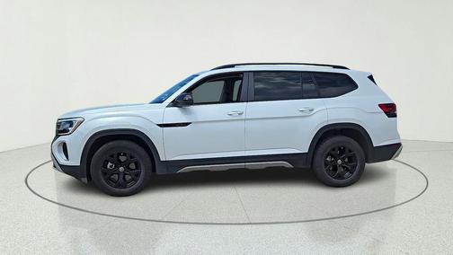 Opal White Pearl 2024 Volkswagen Atlas 2.0T SEL