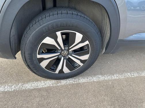 2024 Volkswagen Atlas Cross Sport 2.0T SE