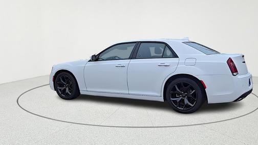 2022 Chrysler 300 S