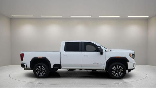2022 GMC Sierra 2500 AT4