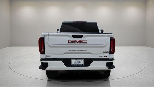 2022 GMC Sierra 2500 AT4