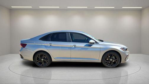 2026 Volkswagen Jetta 1.4T SE