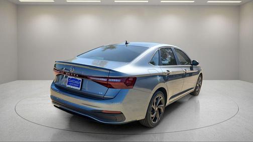 2026 Volkswagen Jetta 1.4T SE