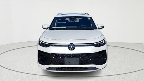 2026 Volkswagen Tiguan 2.0T SEL R-Line 4MOTION