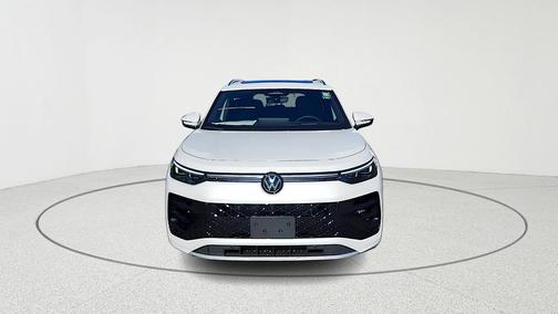 2026 Volkswagen Tiguan 2.0T SEL R-Line 4MOTION