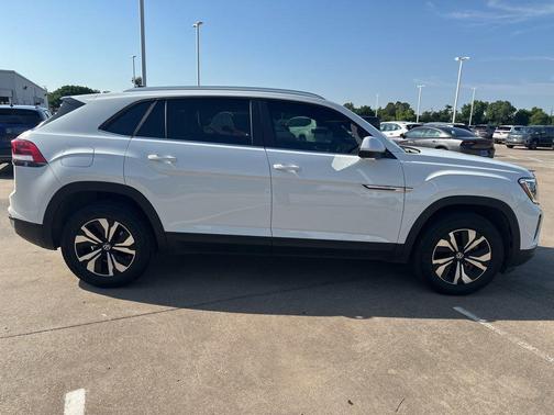 2024 Volkswagen Atlas Cross Sport 2.0T SE