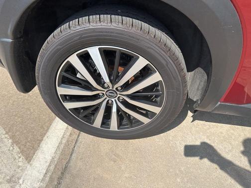 2024 Nissan Pathfinder Platinum FWD