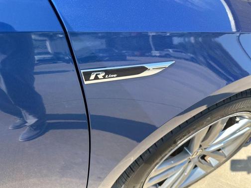 2017 Volkswagen Passat 1.8T R-Line w/Comfort